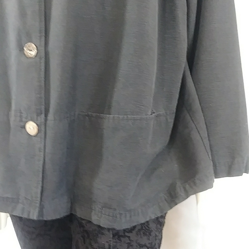 100% Silk Shirt Jacket by Linden Hill - Picture 4 of 8